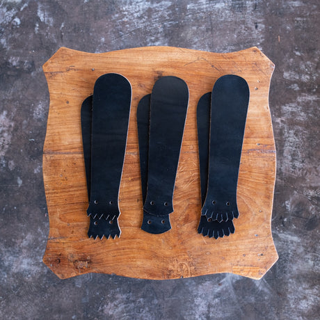 Black CXL Kiltie variety mix on a wooden table.