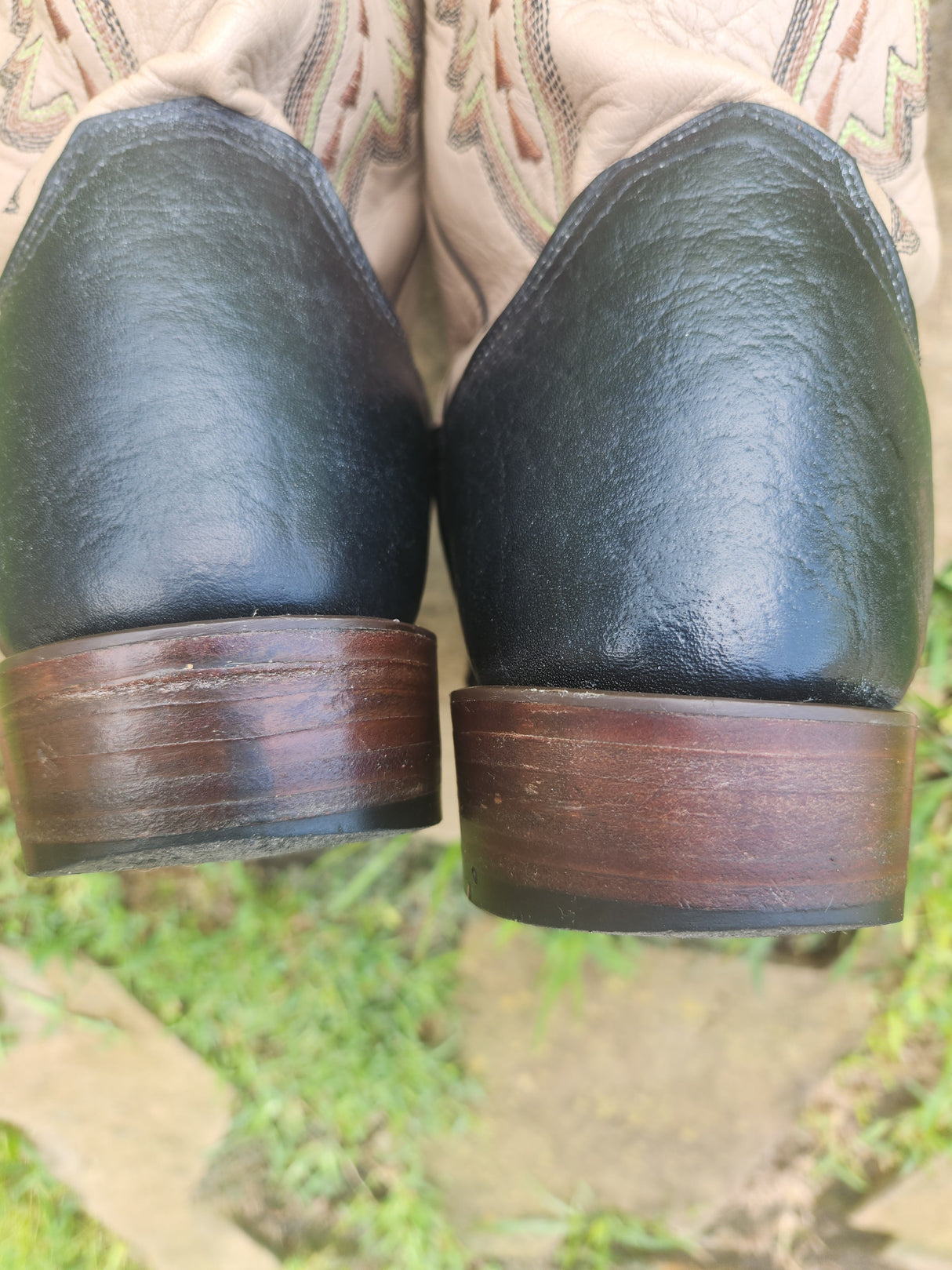 MARKETPLACE - LUCCHESE \ 10.5EE