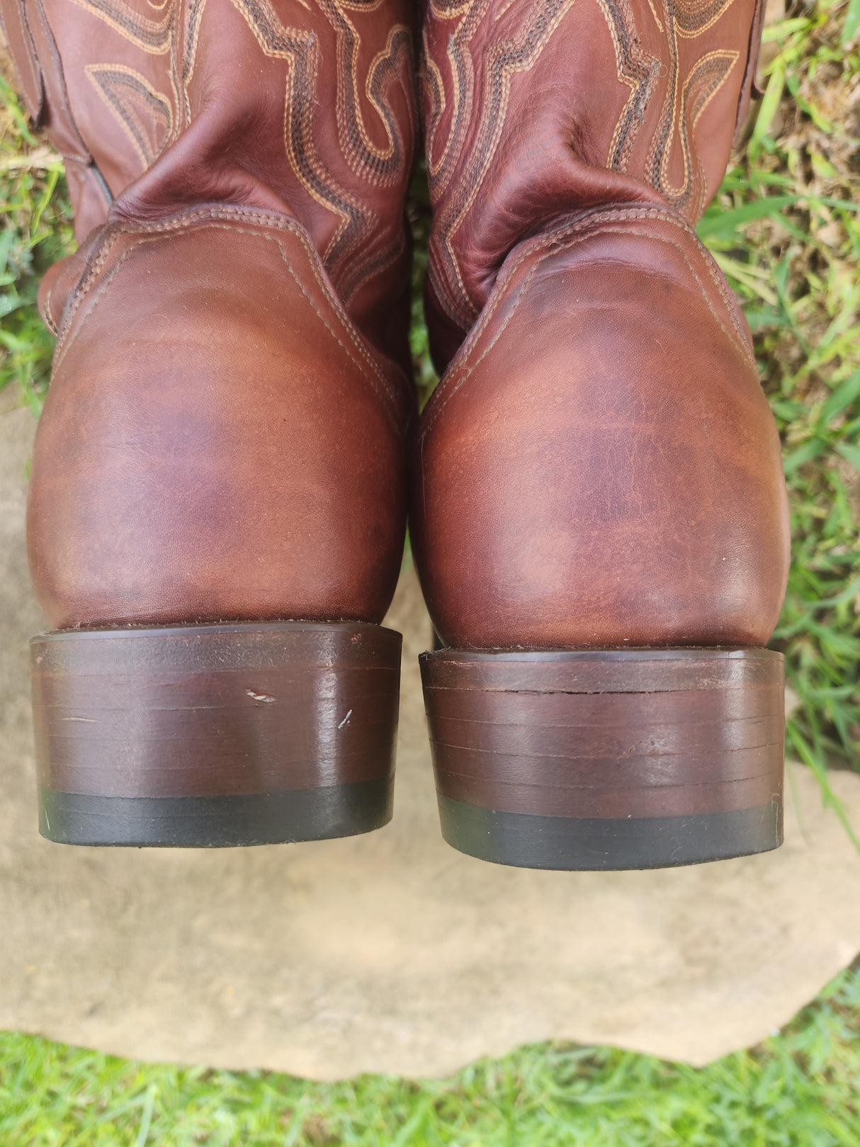 MARKETPLACE - LUCCHESE \ 10.5EE