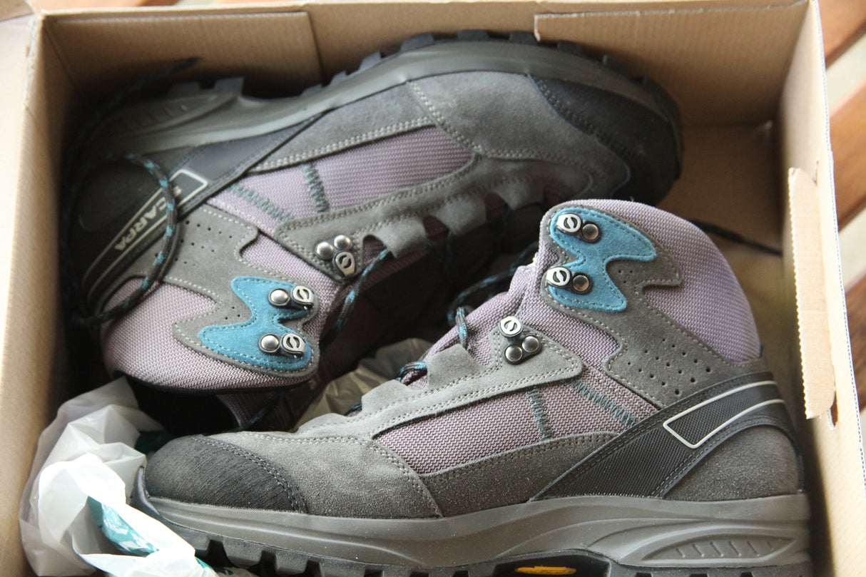 MARKETPLACE - SCARPA Kailash Trek \ 8.5D