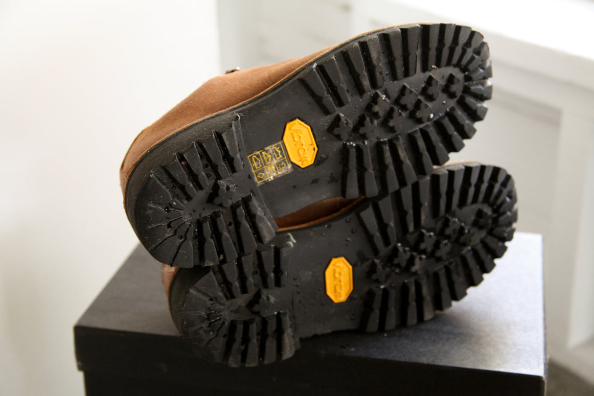 MARKETPLACE - J CREW x NOAH COLLAB \ 8.5D