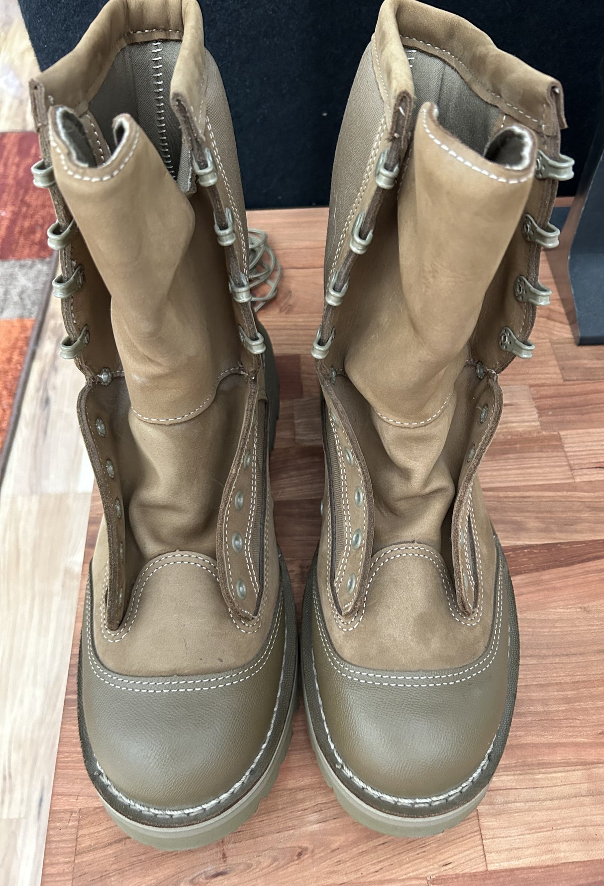 MARKETPLACE - DANNER USMC \ 11.5D