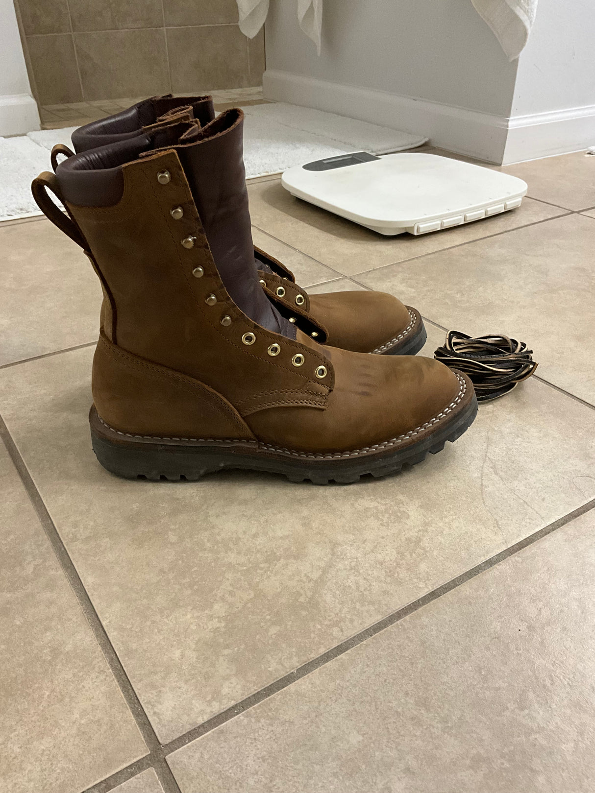 MARKETPLACE - NICKS 365 \ 8.5D