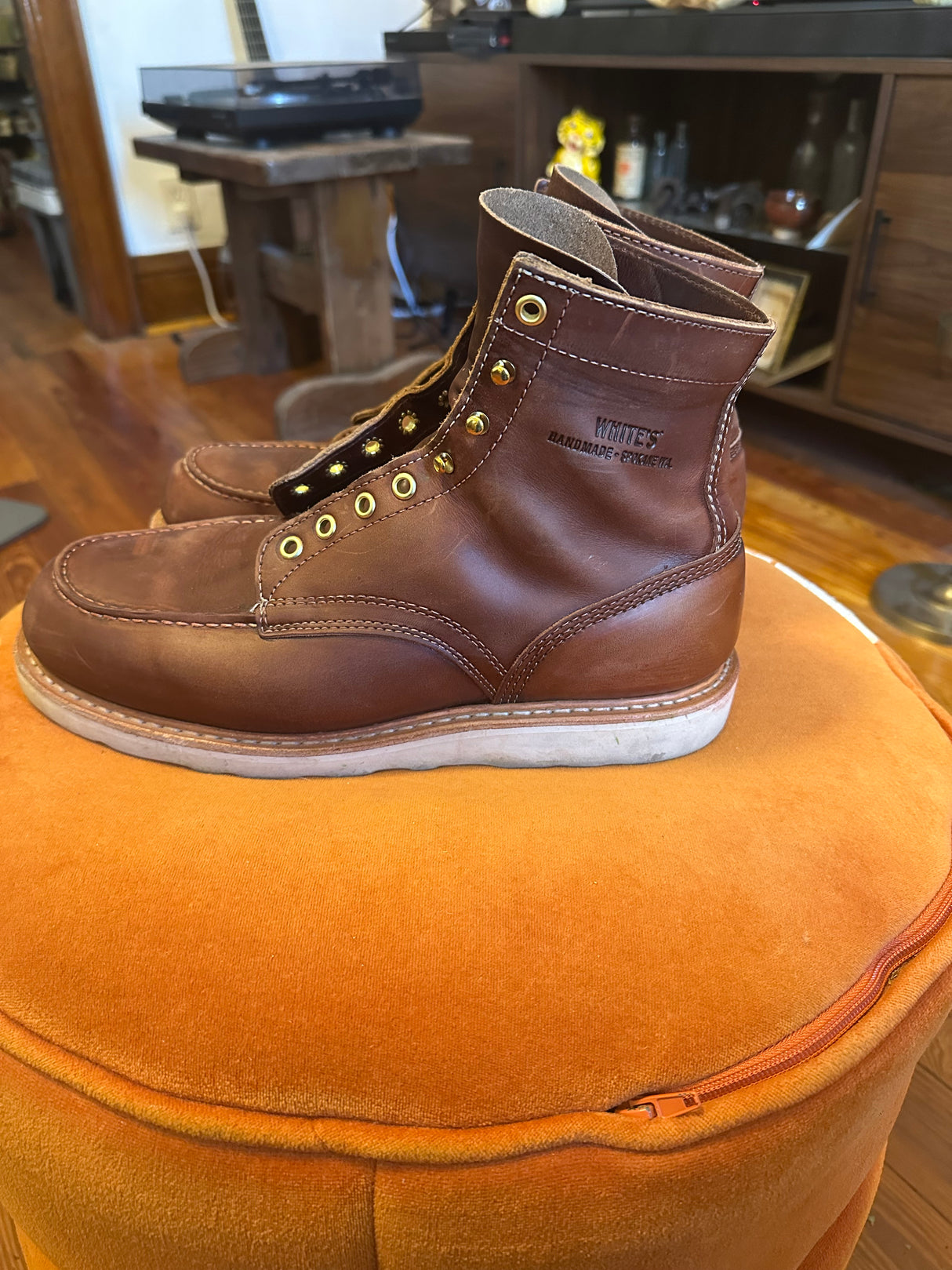 MARKETPLACE - WHITES Perry Select \ 10EE