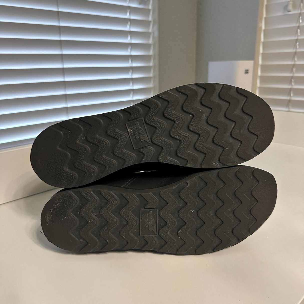 MARKETPLACE - RED WING Chelsea \ 7.5D