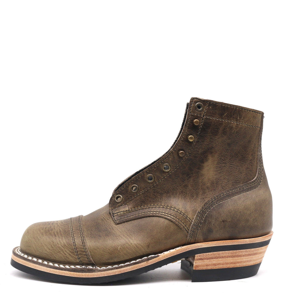 Charley 9.5 C - Ready To Ship!