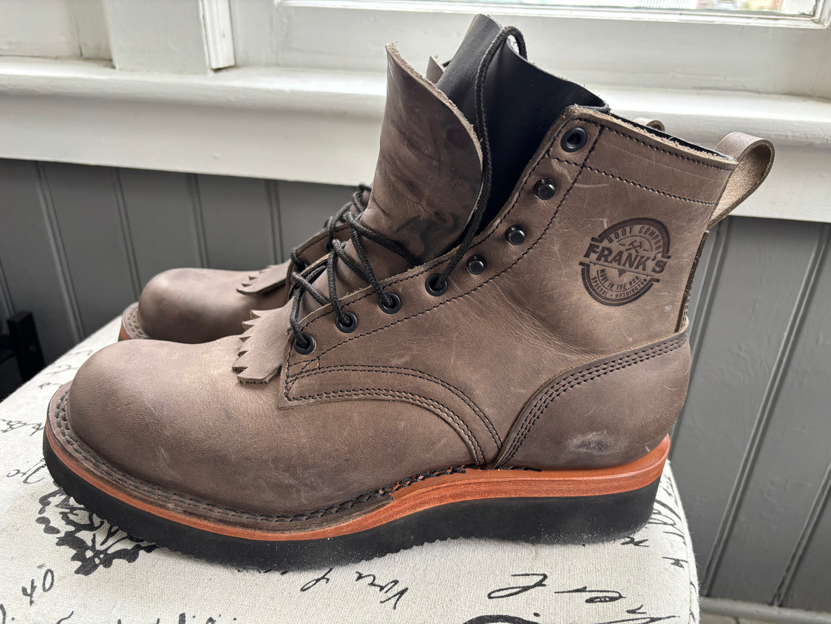 MARKETPLACE - FRANKS Rainiers \ 9.5EE