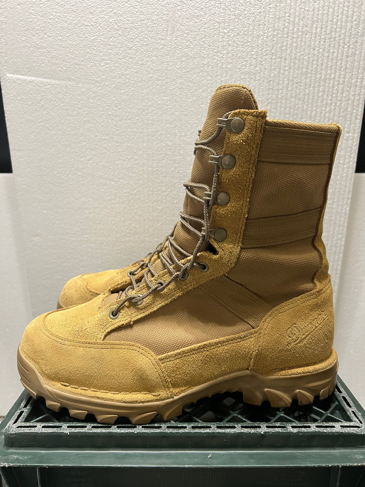 MARKETPLACE - DANNER Rivot TFX \ 10.5EE