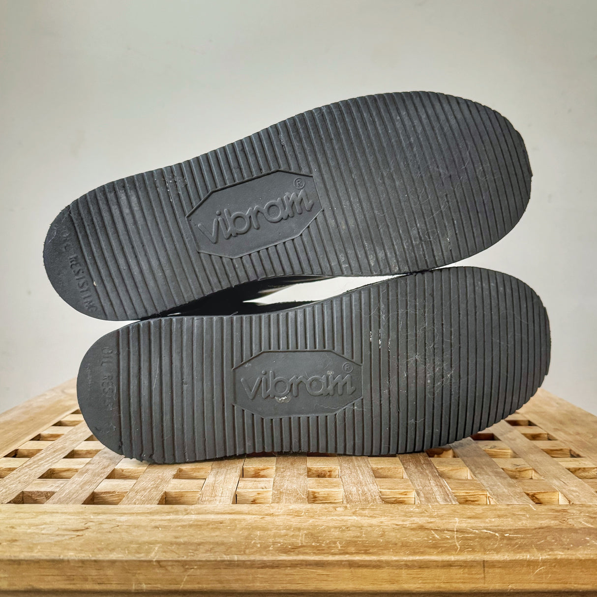 MARKETPLACE - WHITES Smokejumper Rebuilds \ 9.5C