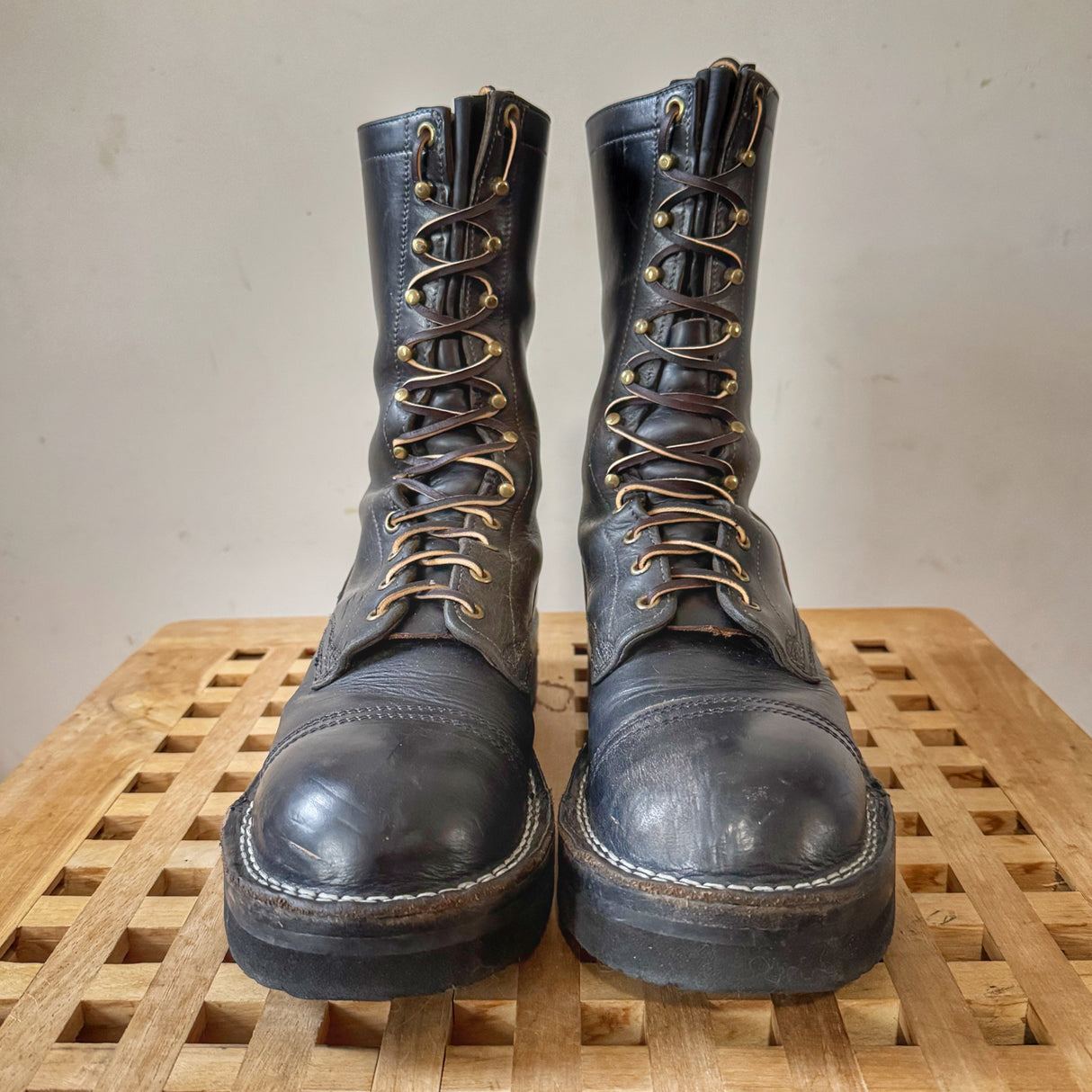 MARKETPLACE - WHITES Smokejumper Rebuilds \ 9.5C