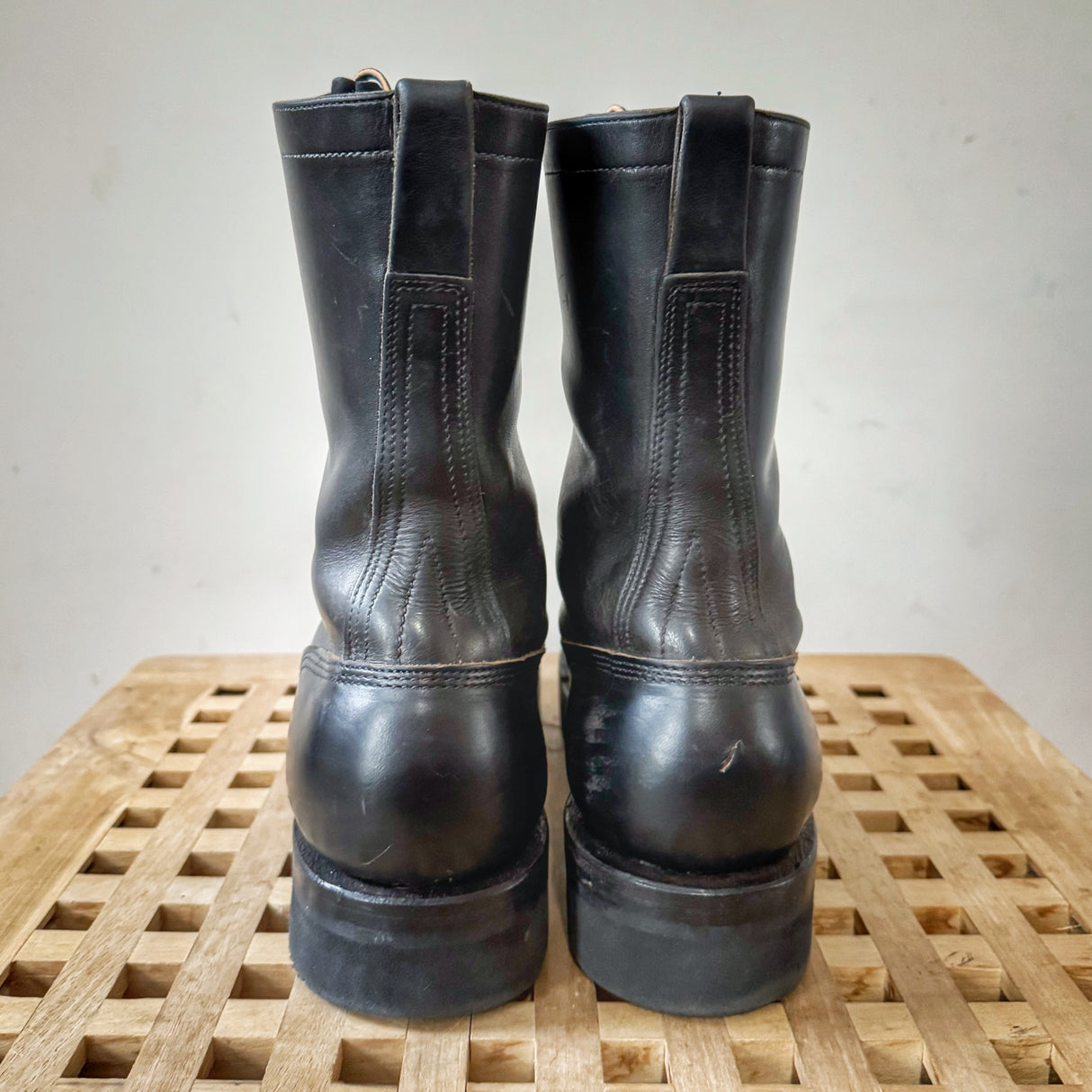 MARKETPLACE - WHITES Smokejumper Rebuilds \ 9.5C