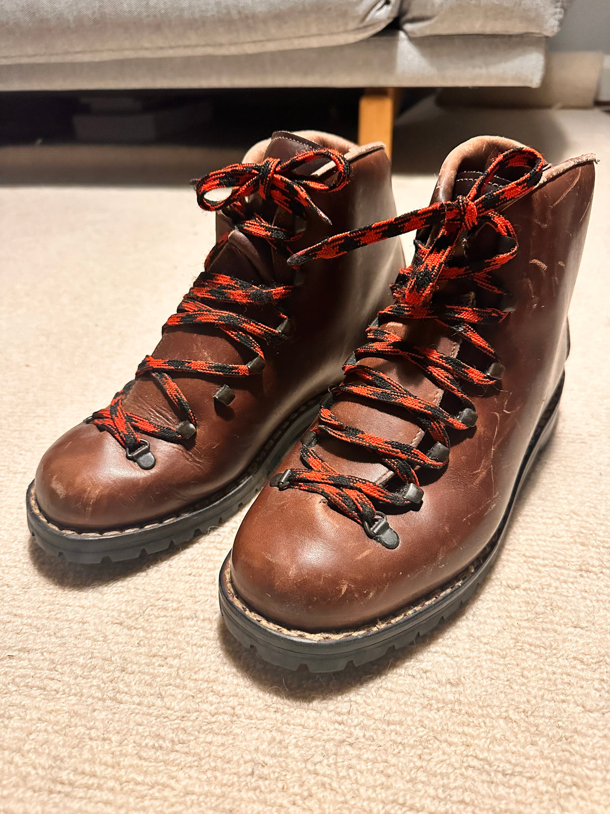 MARKETPLACE - DANNER \ 10D
