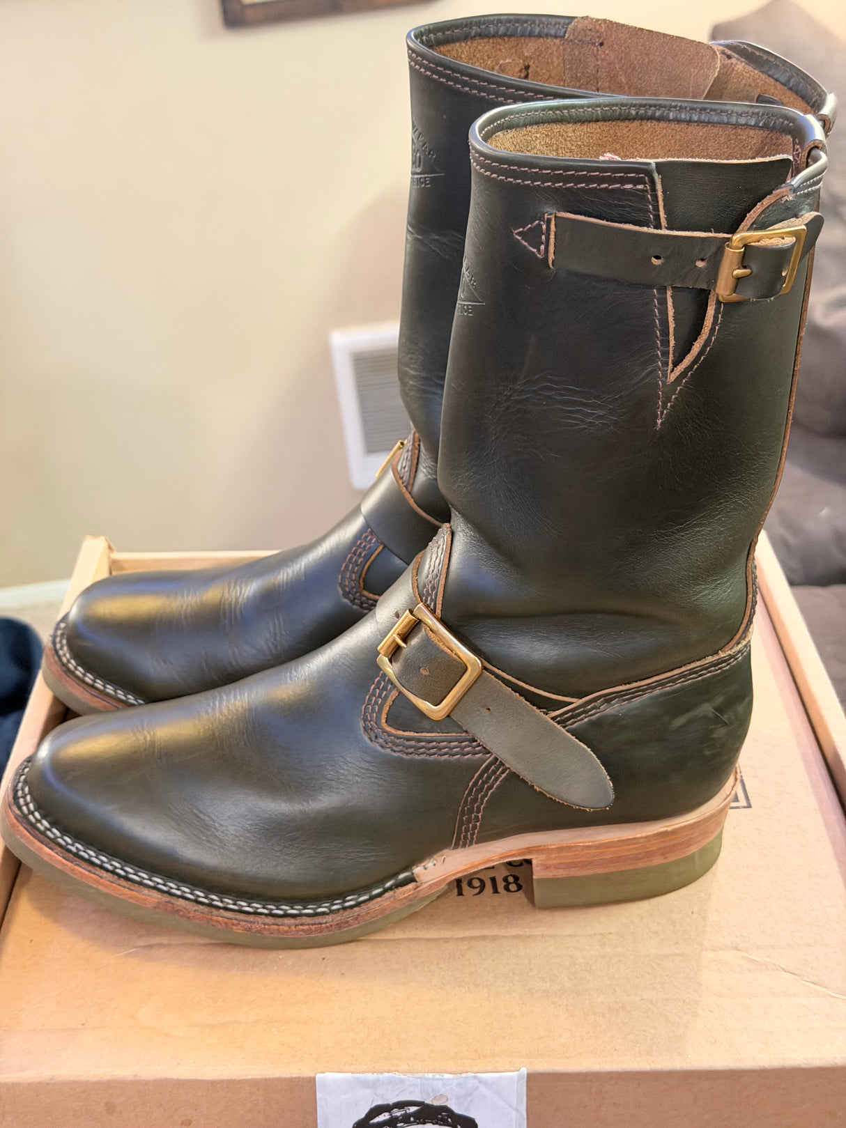 MARKETPLACE - WESCO Mister Lou \ 9D