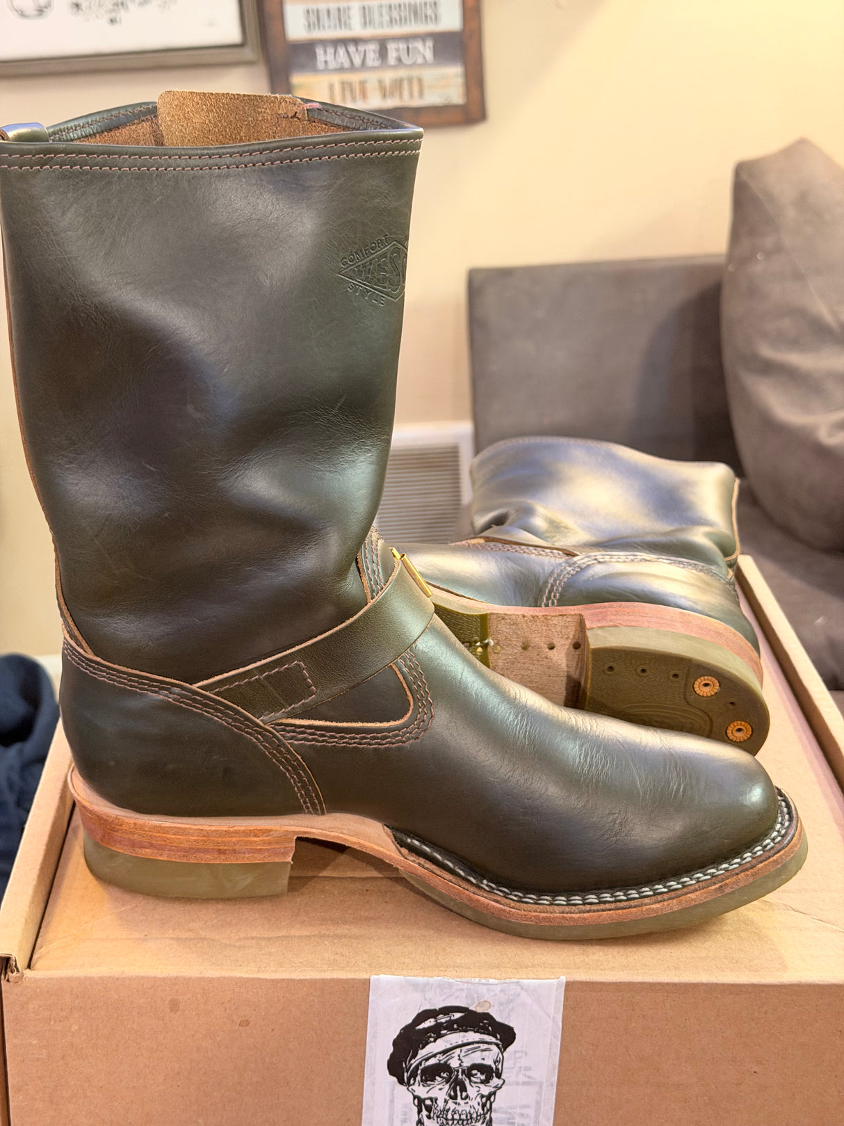 MARKETPLACE - WESCO Mister Lou \ 9D