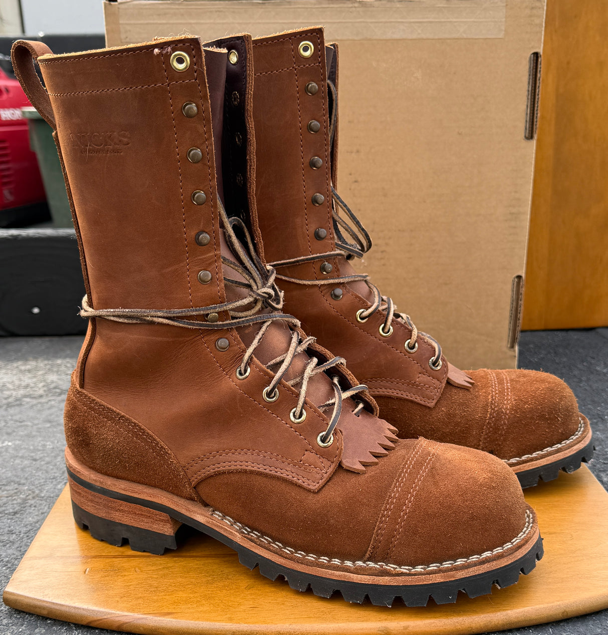 MARKETPLACE - NICKS \ 10.5EE