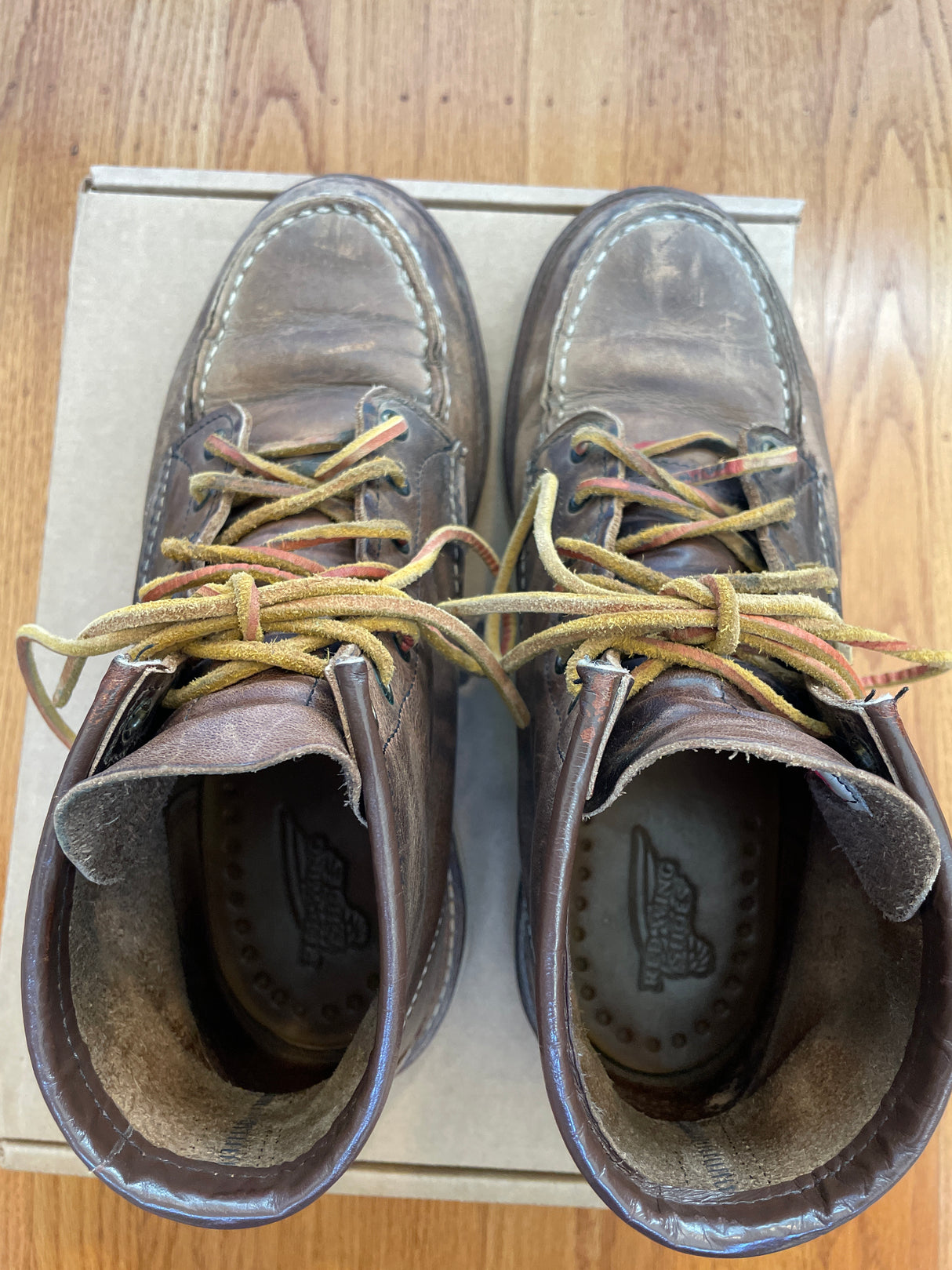 MARKETPLACE - RED WING 8883 \ 9.5D