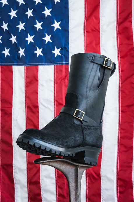 Pullman engineer boot in black