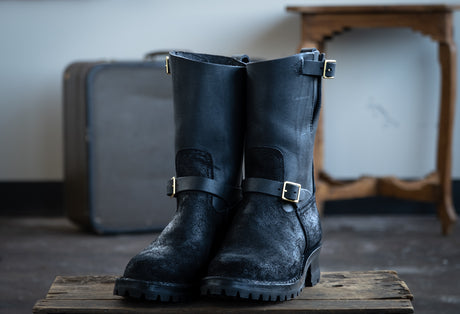 Pullman engineer boot in black