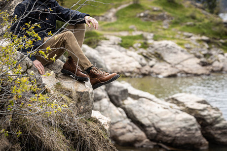 Ridgeline hiking boot on the trail