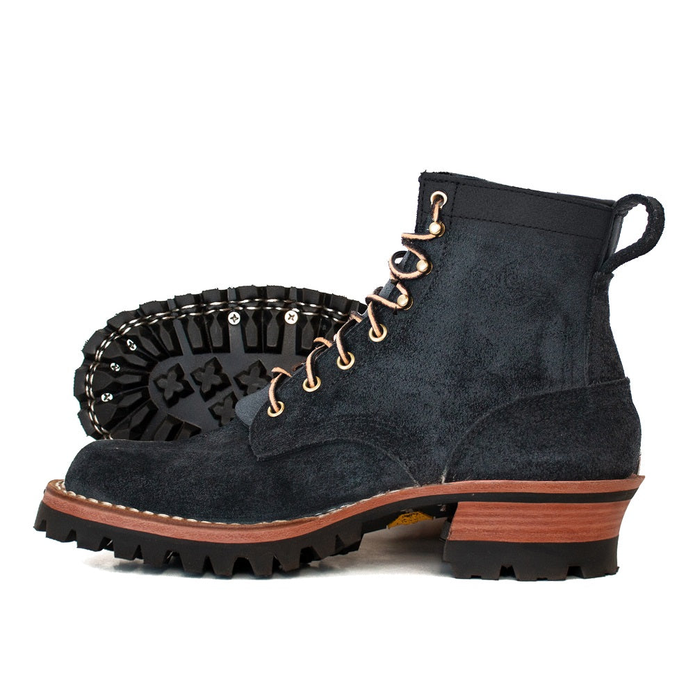 Urban logger in black roughout