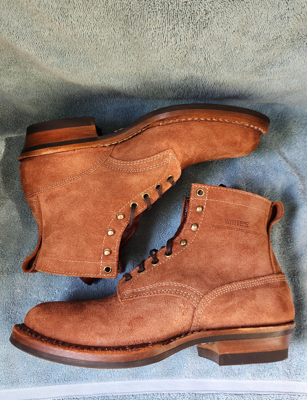 MARKETPLACE - WHITES x HUCKBERRY Collab \ 10D