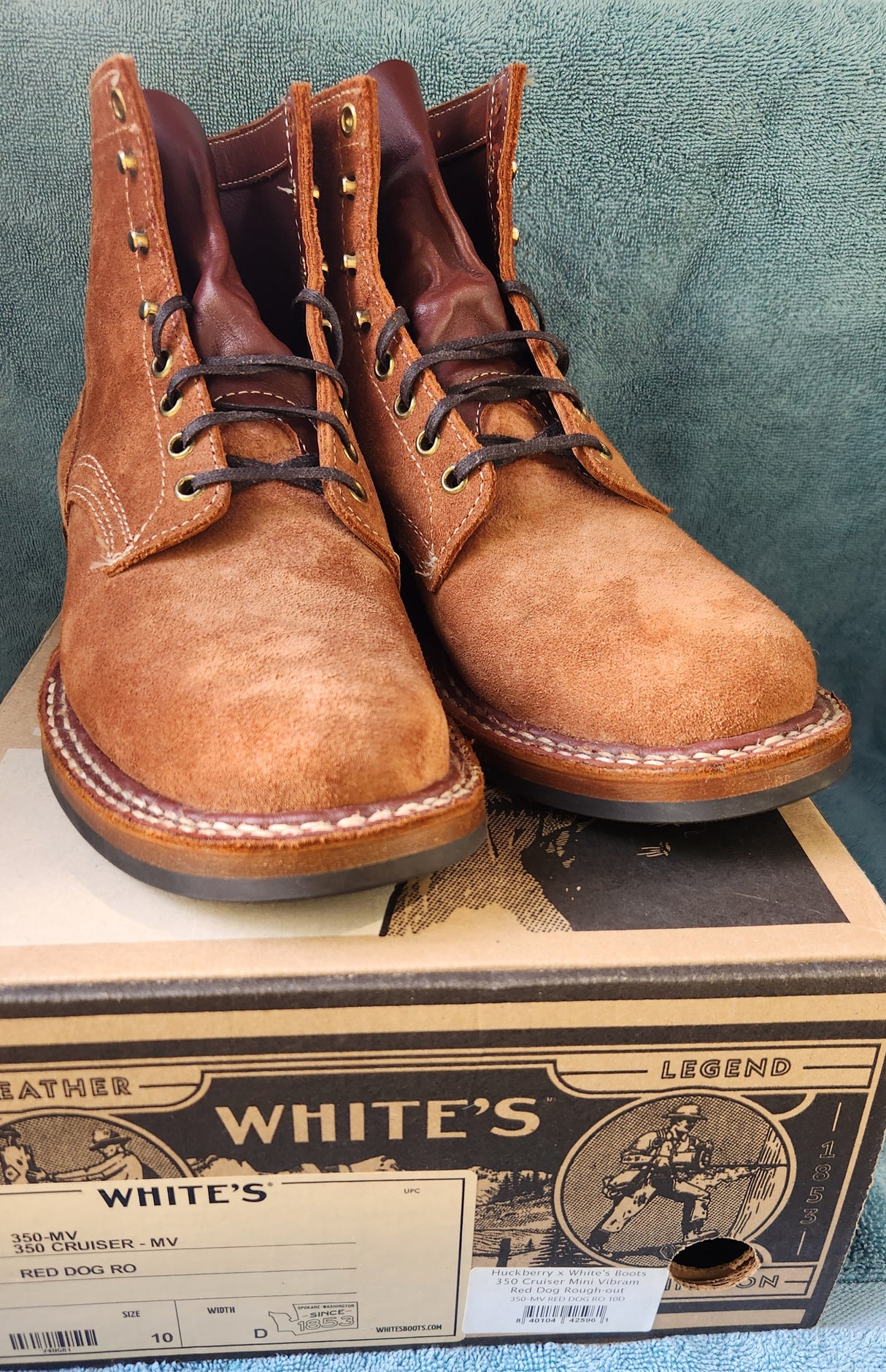 MARKETPLACE - WHITES x HUCKBERRY Collab \ 10D