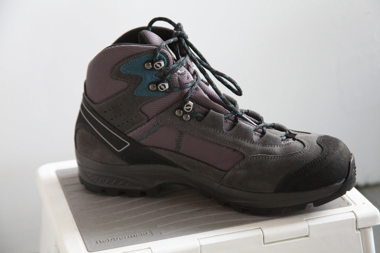 MARKETPLACE - SCARPA Kailash Trek \ 8.5D