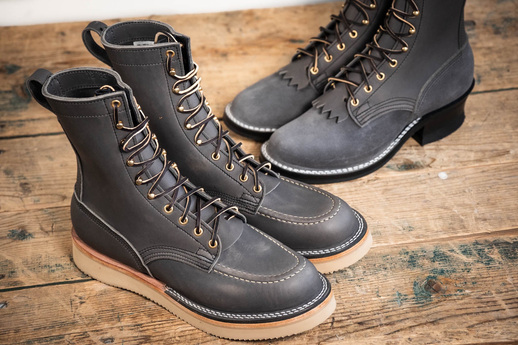 64AshGray_2021Sand_Moc_Toe_Wed