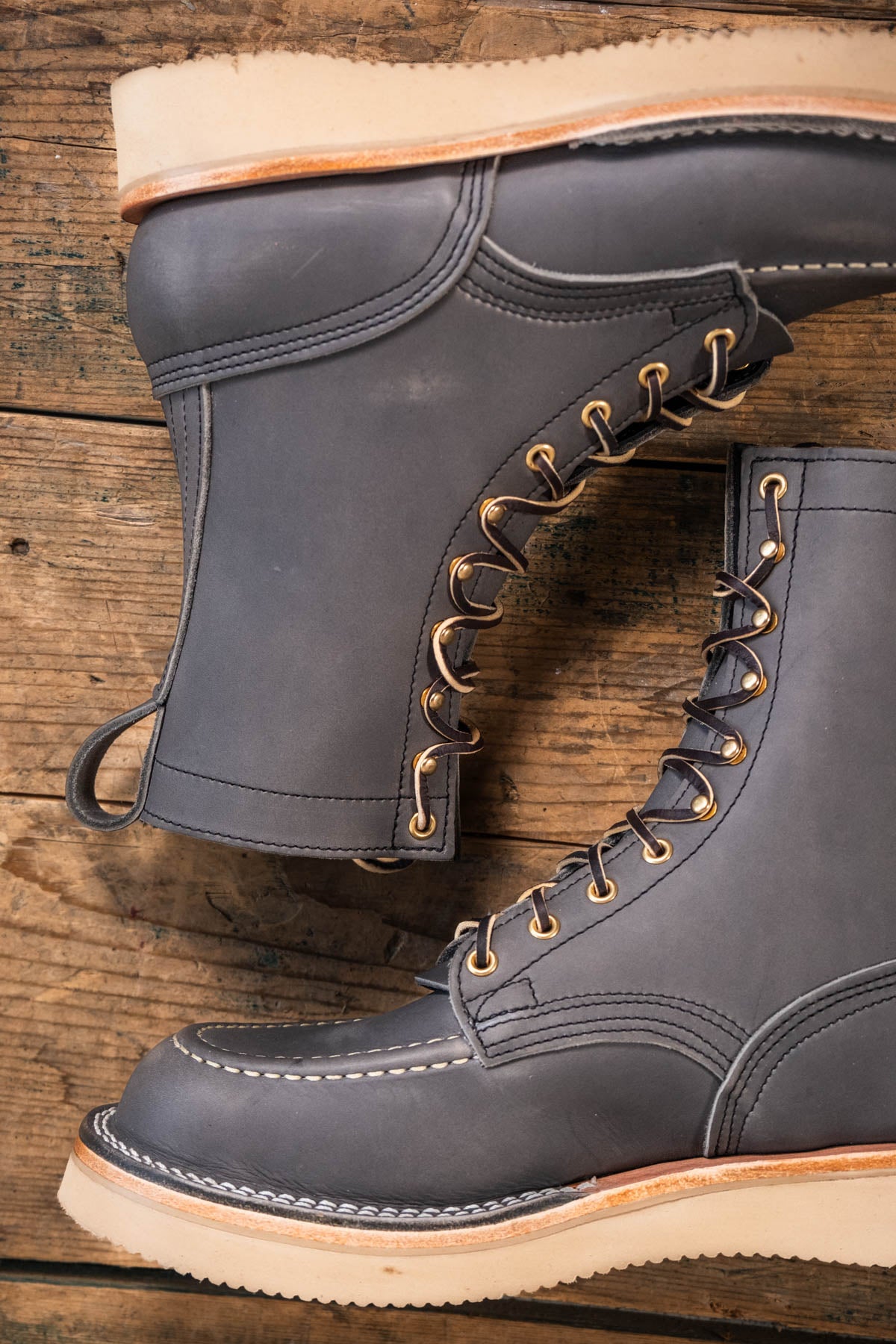 64AshGray_2021Sand_Moc_Toe_Wed