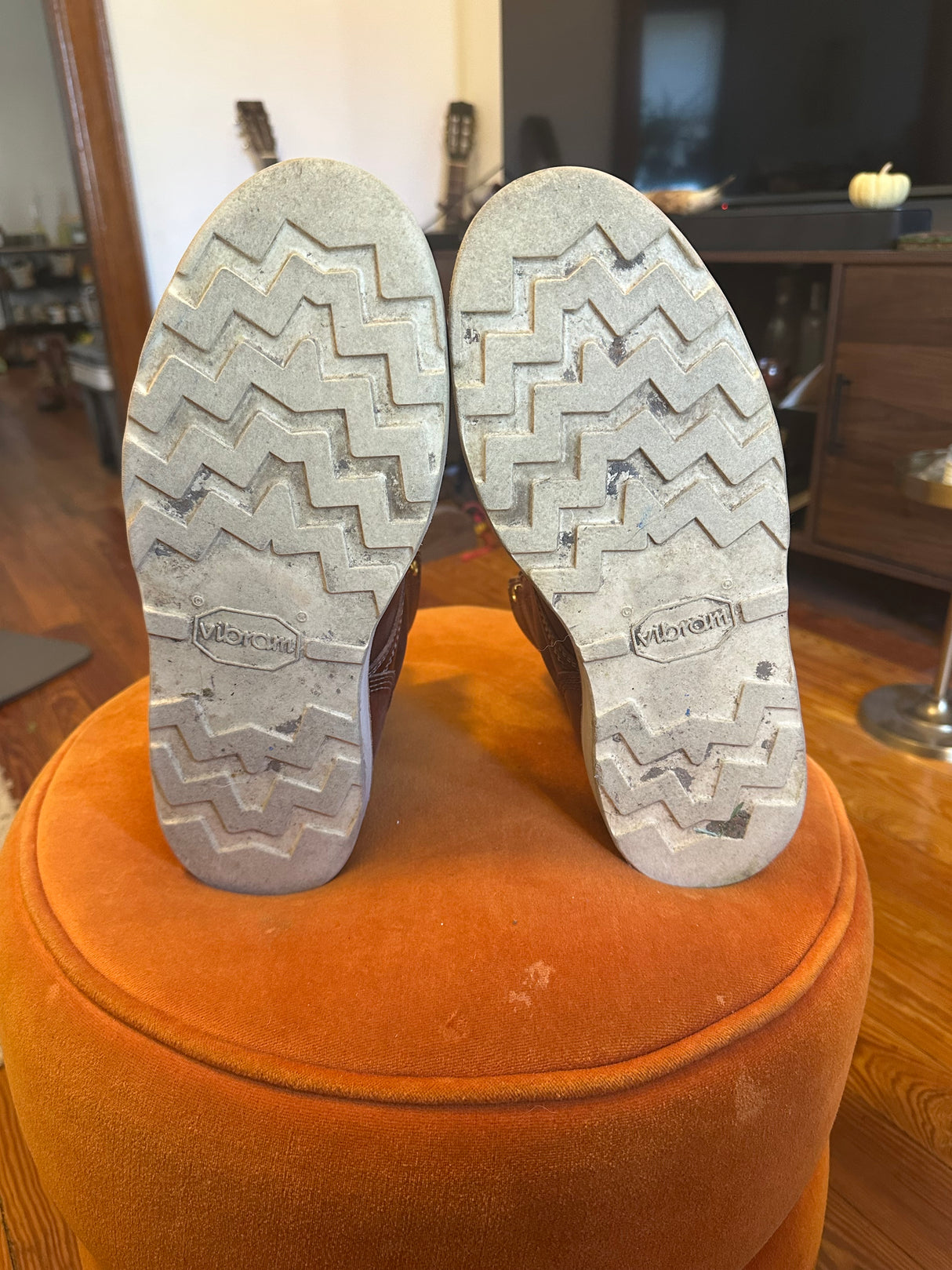 MARKETPLACE - WHITES Perry Select \ 10EE