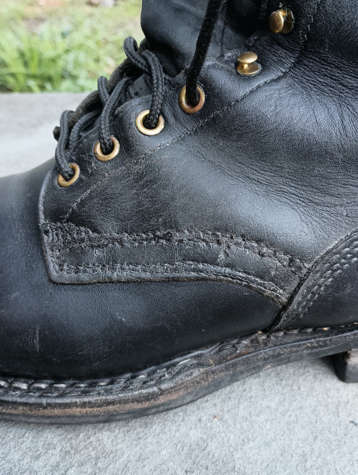 MARKETPLACE - WHITES Farmer Rancher 12E