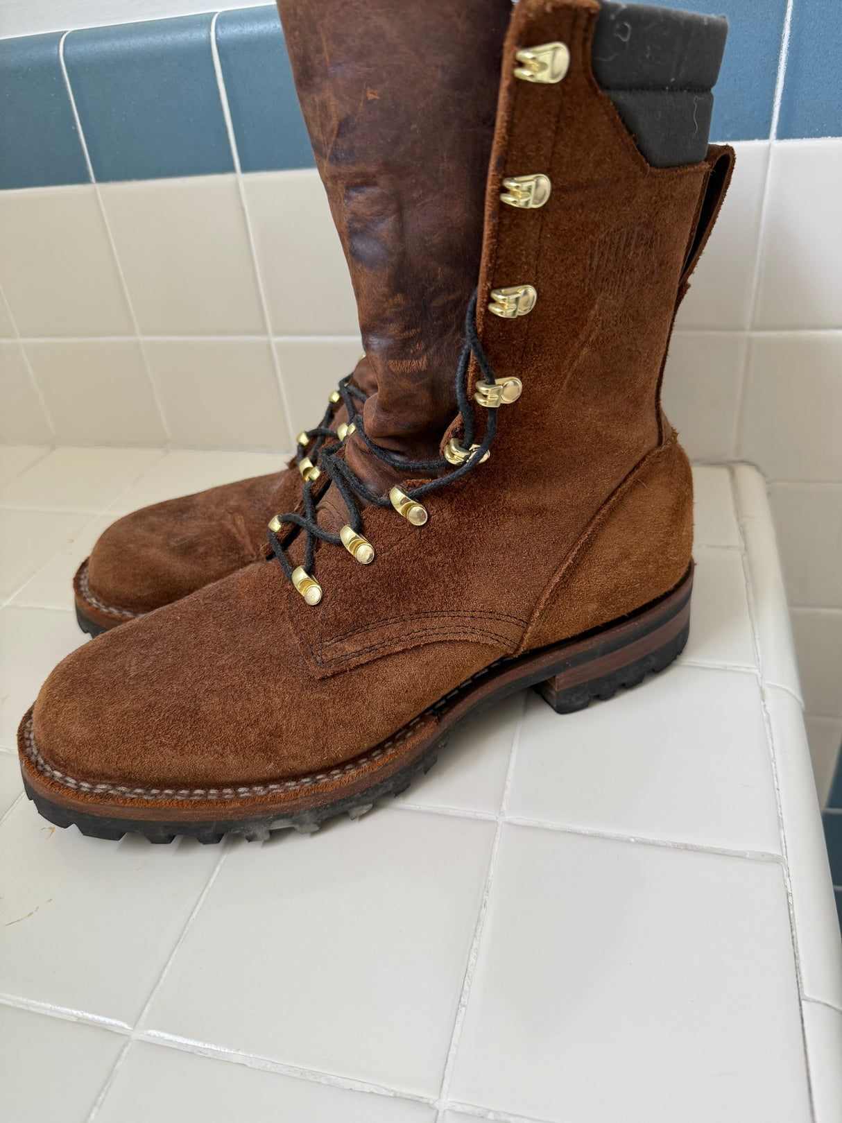 MARKETPLACE - WHITES Filson \ 10.5D