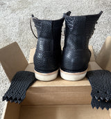 MARKETPLACE - JK Forefront \ 10.5E