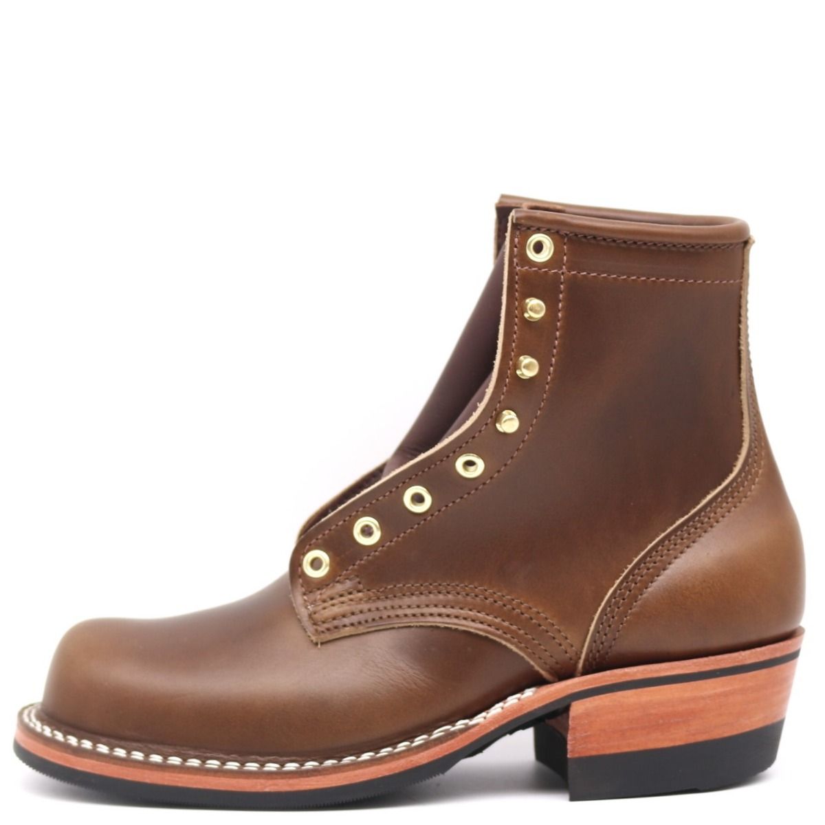 Nicks x Parkhurst V1 in Horween British Tan Chromexcel | Photo by