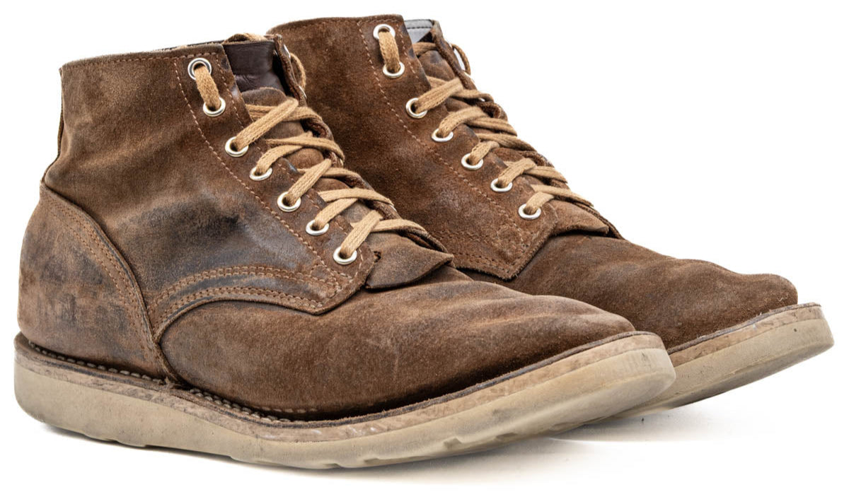 Waxy_Commander_Aged_Bark_WORN-