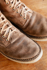 Waxy Commander Suede - Aged Bark - Overstock Sale