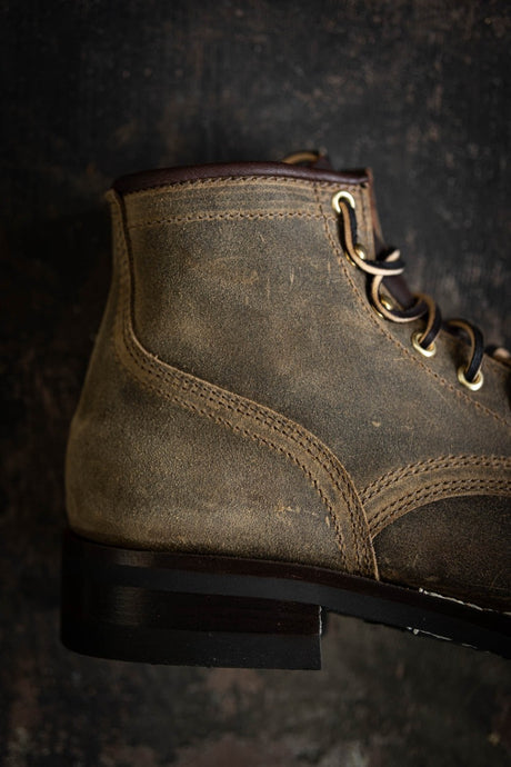 Lace up boot in waxy suede