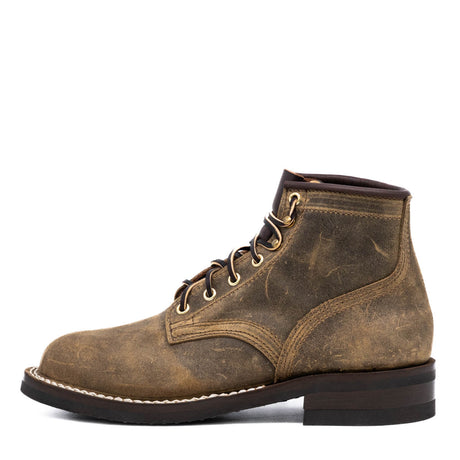 Lace up boot in waxy suede
