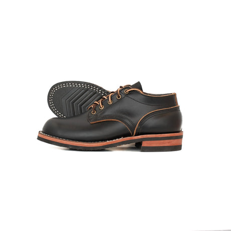 Comstock in black cxl
