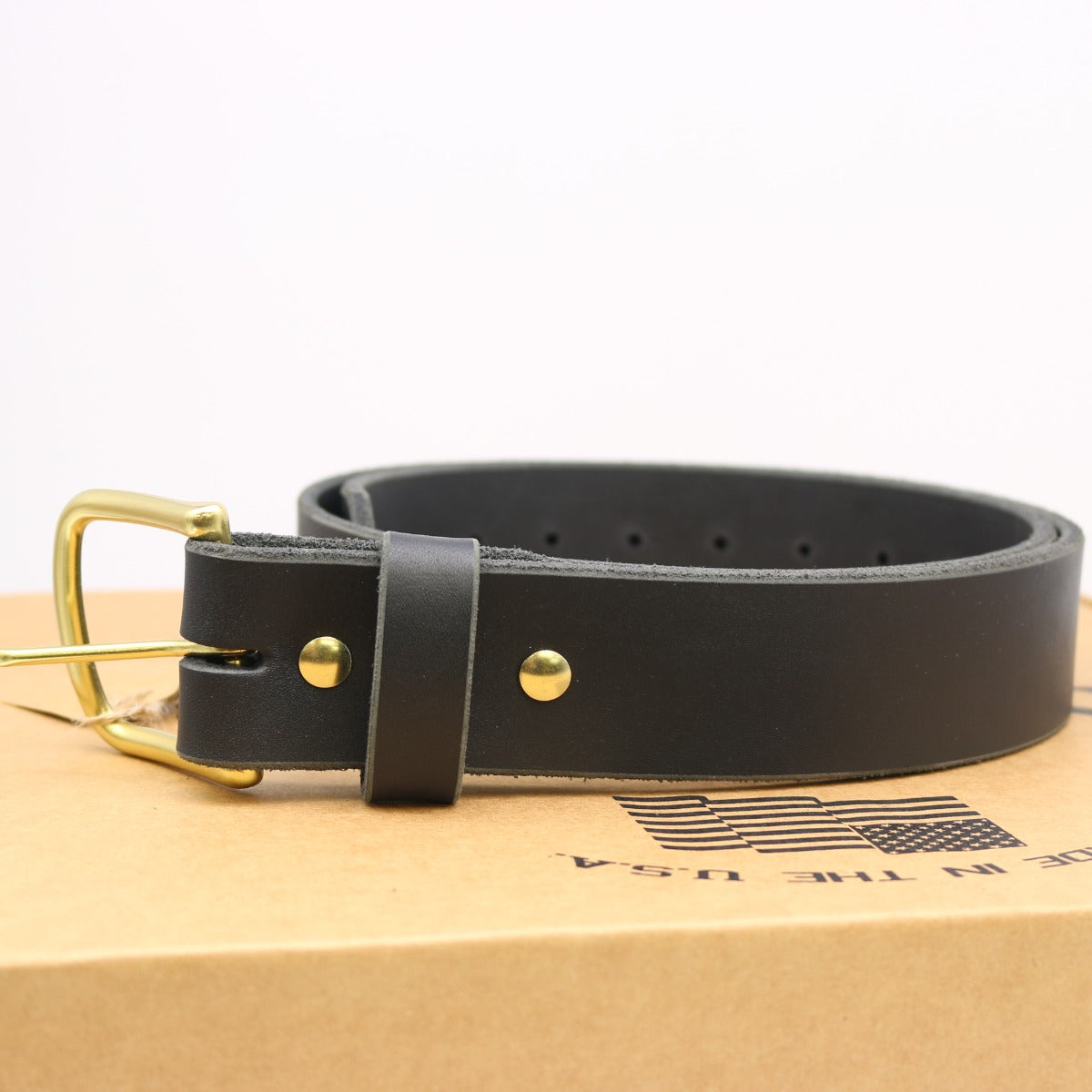 new condition work belt in size 50 grass hardware with black leather 