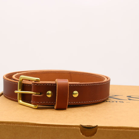 New condition belt with a single stitch row and brass hardware 