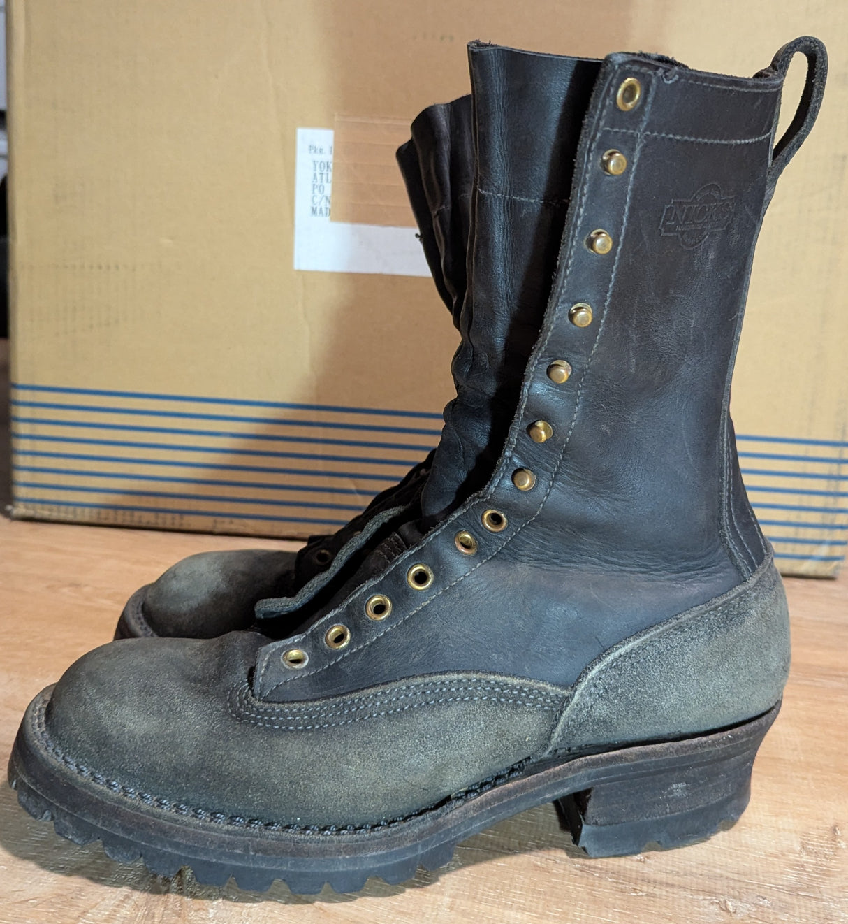 MARKETPLACE - NICKS \ 9.5D