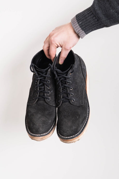 MH64 boot in black roughout