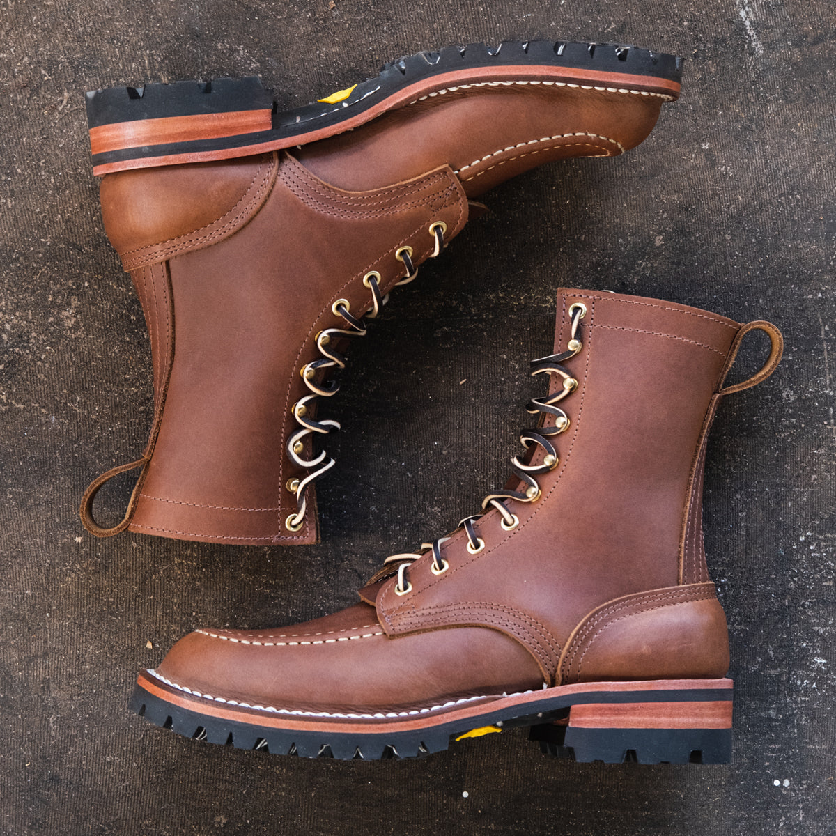 Moc Toe Lug 1964 smooth