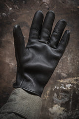 Nicks Fire Gloves in black on hand