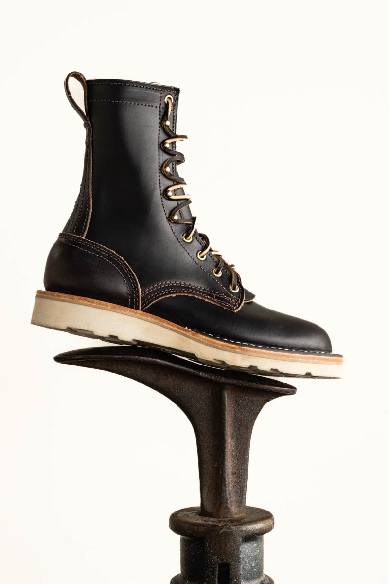 Traveler - W&C Veg Tan